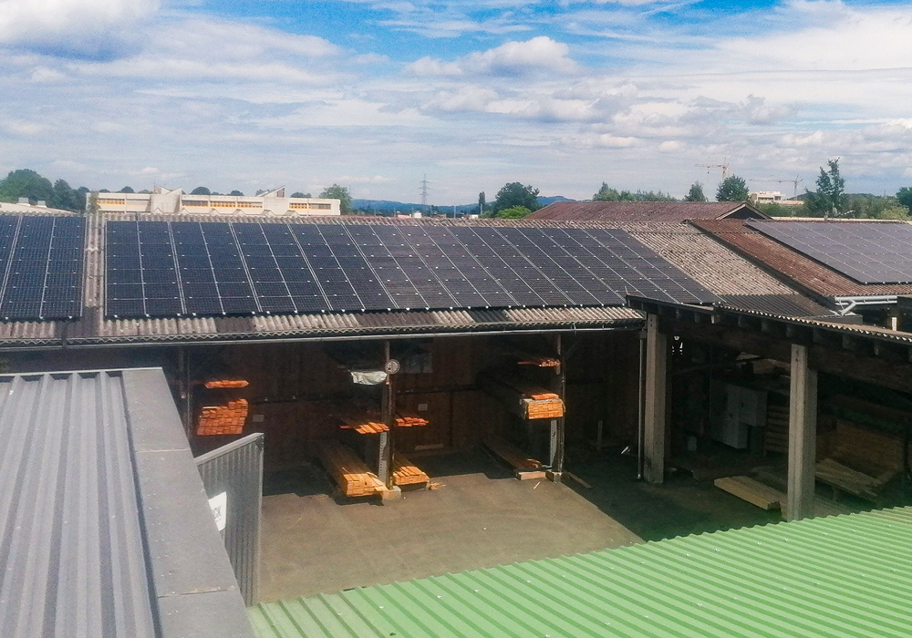 Photovoltaik Anlage Liechtenstein Holztreff.