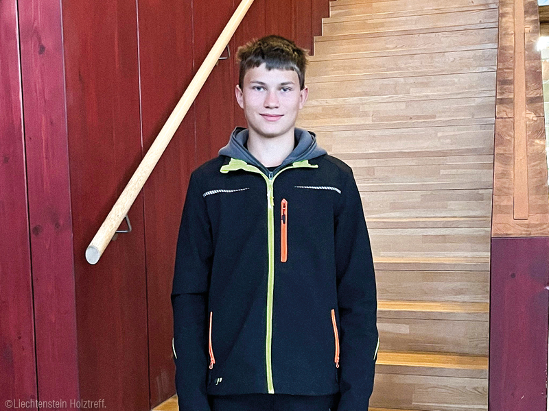 Lehrling für Holz- u. Sägetechniker Daniel Wabnegg.